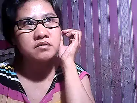 Snapshot of sweetsosie18 chatting on 03-05-25, 06:33 sweetsosie18 online show from 03-05-25, 06:33