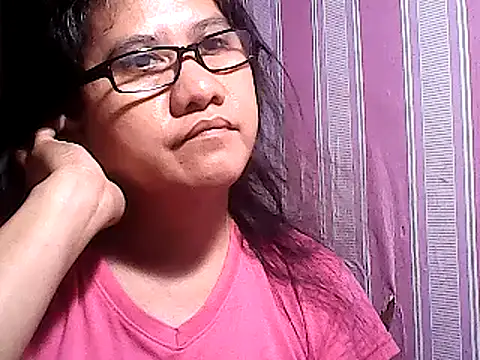 Snapshot of sweetsosie18 chatting on 03-09-25, 08:21 sweetsosie18 online show from 03-09-25, 08:21