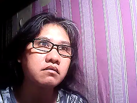 Snapshot of sweetsosie18 chatting on 03-12-25, 07:49 sweetsosie18 online show from 03-12-25, 07:49