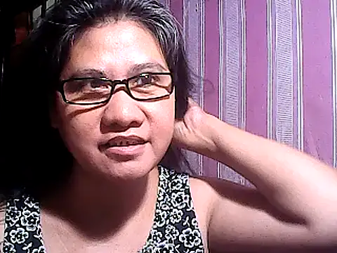 Snapshot of sweetsosie18 chatting on 03-21-25, 01:45 sweetsosie18 online show from 03-21-25, 01:45