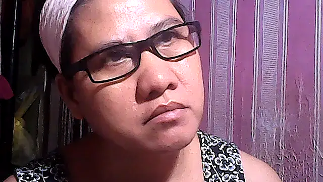 Snapshot of sweetsosie18 chatting on 09-12-25, 07:58 sweetsosie18 online show from 09-12-25, 07:58