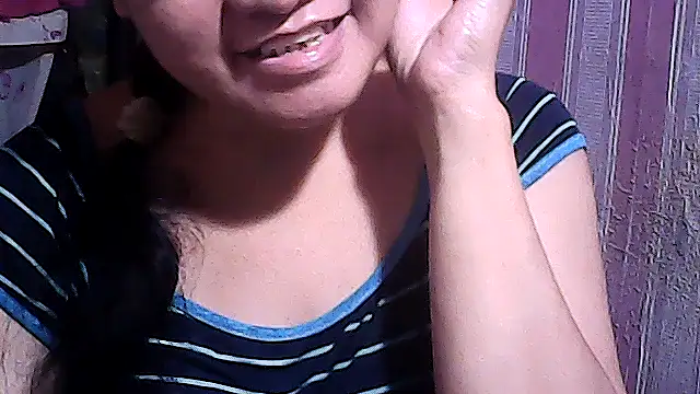 Snapshot of sweetsosie18 chatting on 09-15-25, 09:42 sweetsosie18 online show from 09-15-25, 09:42