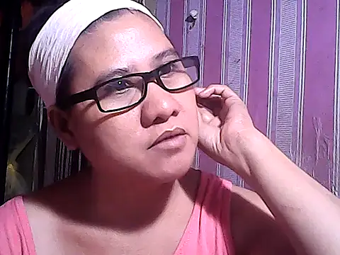 Snapshot of sweetsosie18 chatting on 09-17-25, 06:20 sweetsosie18 online show from 09-17-25, 06:20