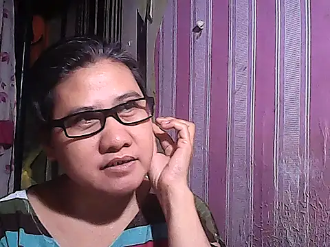 Snapshot of sweetsosie18 chatting on 09-19-25, 07:25 sweetsosie18 online show from 09-19-25, 07:25