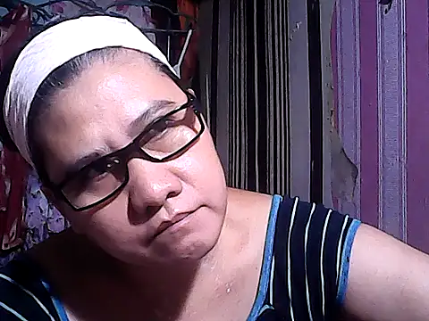 Snapshot of sweetsosie18 chatting on 09-27-25, 03:11 sweetsosie18 online show from 09-27-25, 03:11