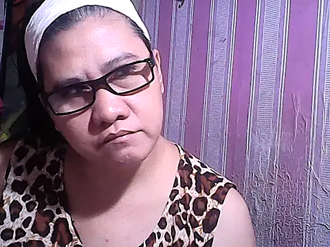 Snapshot of sweetsosie18 chatting on 09-28-25, 06:41 sweetsosie18 online show from 09-28-25, 06:41