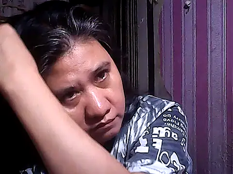 Snapshot of sweetsosie18 chatting on 10-09-25, 04:49 sweetsosie18 online show from 10-09-25, 04:49
