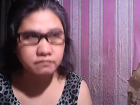 Snapshot of sweetsosie18 chatting on 10-10-25, 06:01 sweetsosie18 online show from 10-10-25, 06:01