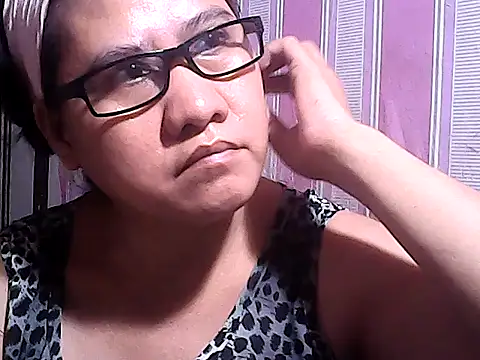 Snapshot of sweetsosie18 chatting on 10-11-25, 07:18 sweetsosie18 online show from 10-11-25, 07:18