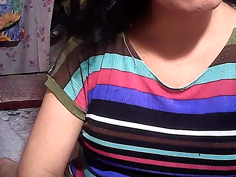 Snapshot of sweetsosie18 chatting on 10-18-25, 12:24 sweetsosie18 online show from 10-18-25, 12:24