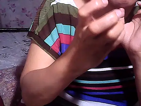 Snapshot of sweetsosie18 chatting on 10-18-25, 12:28 sweetsosie18 online show from 10-18-25, 12:28