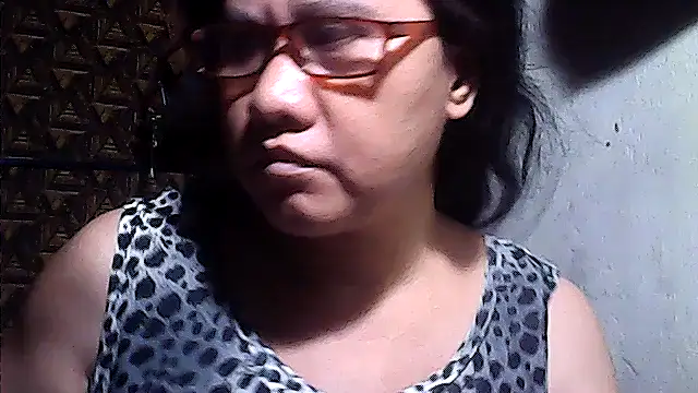 sweetsosie18 online show from 04-28-26, 02:27