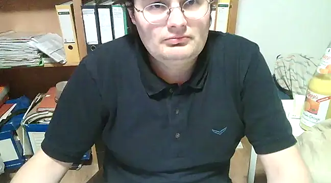 Snapshot of makau1 chatting on 01-31-25, 11:56 makau1 online show from 01-31-25, 11:56