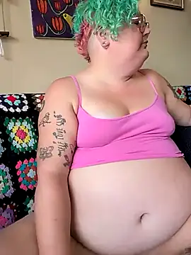 Snapshot of PotOfGreer chatting on 09-17-25, 07:26 PotOfGreer online show from 09-17-25, 07:26