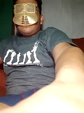 Efrain2090 online show from 12-03-25, 03:36