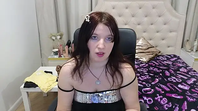 Snapshot of AmazingTori chatting on 01-12-26, 02:00 AmazingTori online show from 01-12-26, 02:00