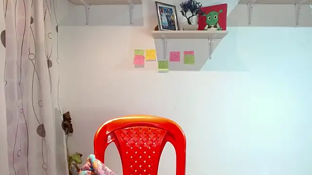 Snapshot of MadisonCambel chatting on 12-28-24, 03:47 MadisonCambel online show from 12-28-24, 03:47