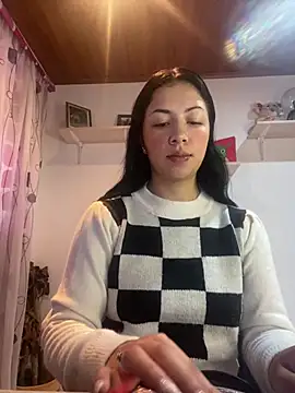 Snapshot of MadisonCambel chatting on 01-15-25, 01:09 MadisonCambel online show from 01-15-25, 01:09