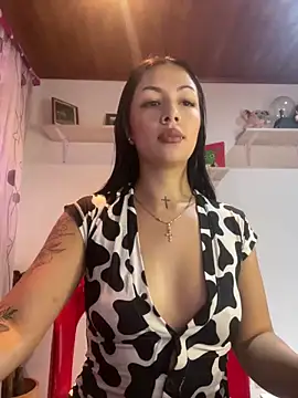 Snapshot of MadisonCambel chatting on 01-27-25, 07:35 MadisonCambel online show from 01-27-25, 07:35