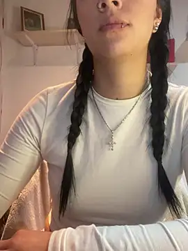 Snapshot of MadisonCambel chatting on 02-12-25, 03:51 MadisonCambel online show from 02-12-25, 03:51