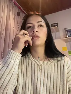 Snapshot of MadisonCambel chatting on 02-14-25, 04:37 MadisonCambel online show from 02-14-25, 04:37