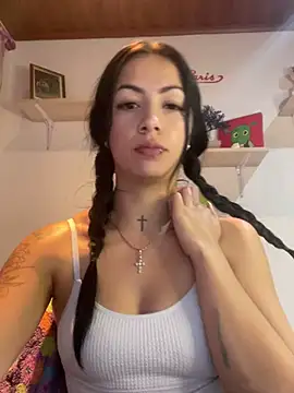 Snapshot of MadisonCambel chatting on 02-21-25, 04:29 MadisonCambel online show from 02-21-25, 04:29