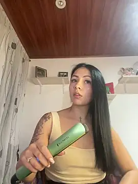 Snapshot of MadisonCambel chatting on 03-01-25, 02:48 MadisonCambel online show from 03-01-25, 02:48