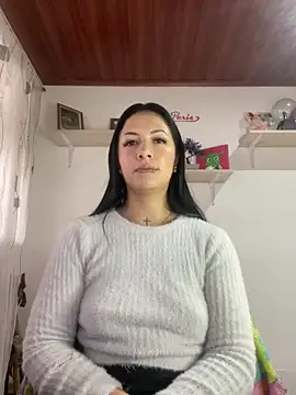 Snapshot of MadisonCambel chatting on 03-08-25, 01:47 MadisonCambel online show from 03-08-25, 01:47