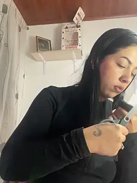 Snapshot of MadisonCambel chatting on 03-17-25, 06:40 MadisonCambel online show from 03-17-25, 06:40