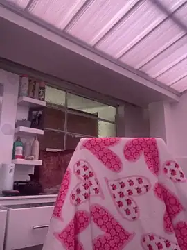 Snapshot of MadisonCambel chatting on 10-09-25, 12:58 MadisonCambel online show from 10-09-25, 12:58