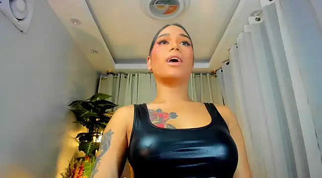 Snapshot of MistressSatisfactionOnTop chatting on 02-18-25, 05:31 MistressSatisfactionOnTop online show from 02-18-25, 05:31