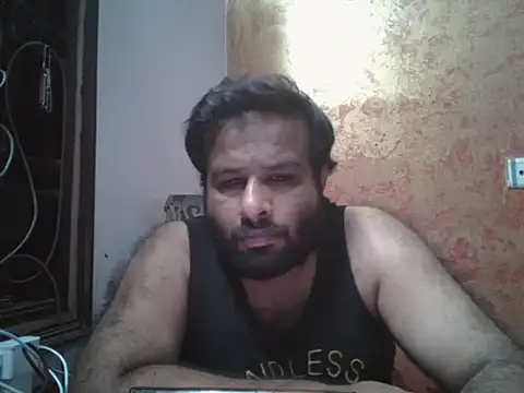 Snapshot of sura11311 chatting on 07-12-26, 07:16 sura11311 online show from 07-12-26, 07:16