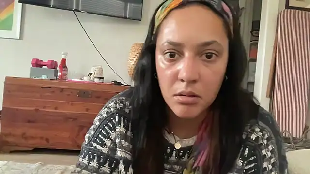 Snapshot of dreamyriri chatting on 02-11-26, 10:48 dreamyriri online show from 02-11-26, 10:48