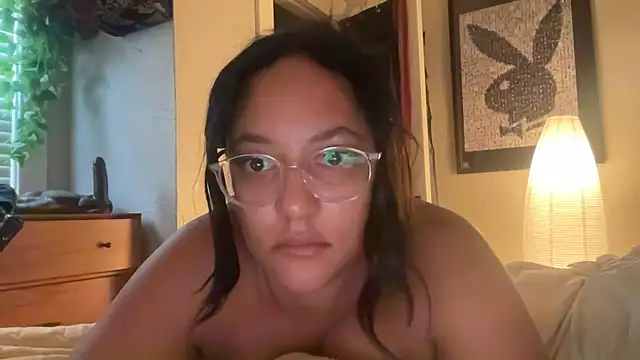 Snapshot of dreamyriri chatting on 02-24-26, 03:32 dreamyriri online show from 02-24-26, 03:32