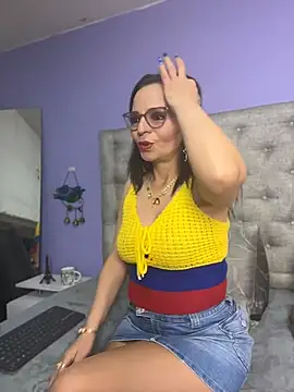 Miss ellien online show from 06-25-26, 01:27