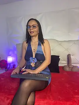 Miss ellien online show from 07-06-26, 01:30