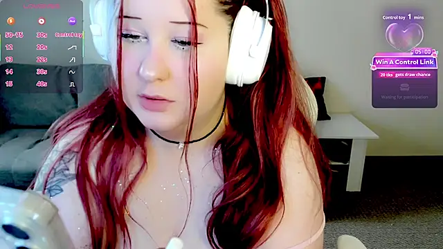 Snapshot of Evie_Pie chatting on 02-20-26, 11:11 Evie Pie online show from 02-20-26, 11:11