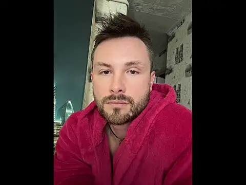 Snapshot of MartinBrandon chatting on 06-01-26, 11:23 MartinBrandon online show from 06-01-26, 11:23