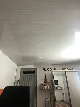 Juliana News online show from 04-28-26, 02:27