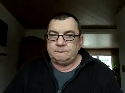 Snapshot of Nobbie444 chatting on 01-15-26, 01:05 Nobbie444 online show from 01-15-26, 01:05