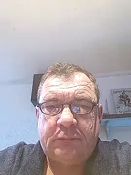 Snapshot of Nobbie444 chatting on 02-15-26, 12:58 Nobbie444 online show from 02-15-26, 12:58