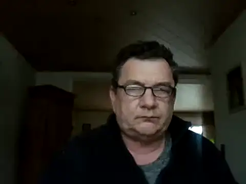 Snapshot of Nobbie444 chatting on 03-13-26, 02:56 Nobbie444 online show from 03-13-26, 02:56