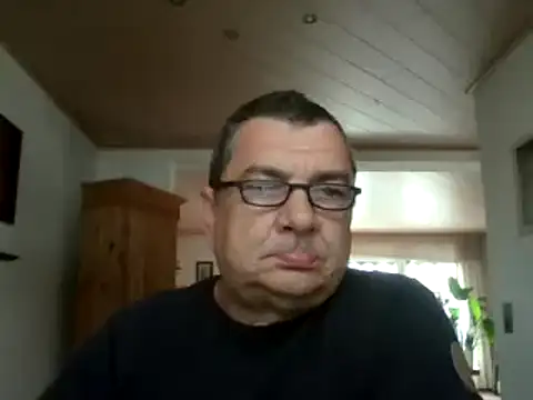 Nobbie444 online show from 06-09-26, 07:42
