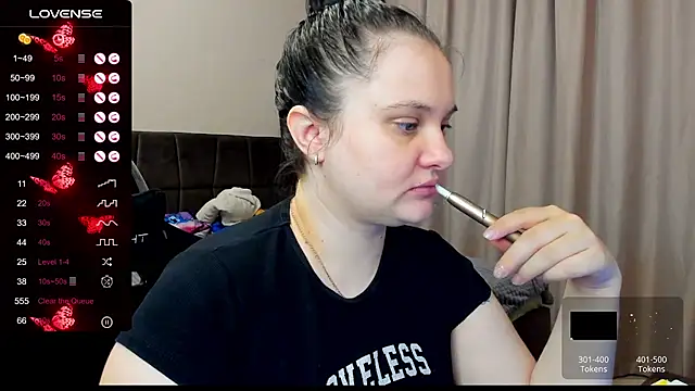 AlanaBrox online show from 11-05-25, 01:33