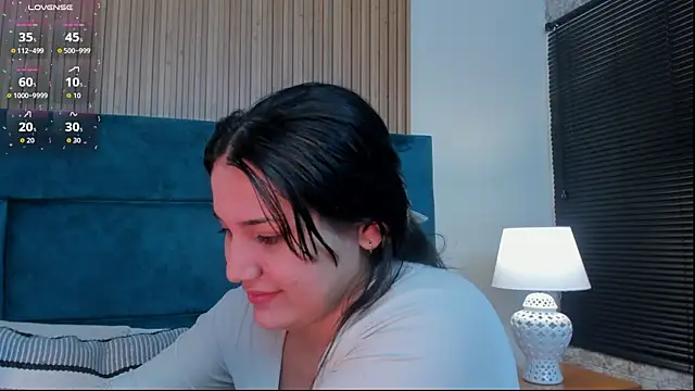 Kareena chopra online show from 06-30-26, 12:28