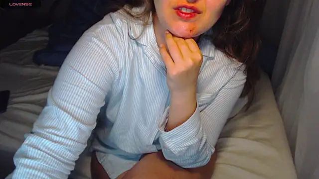 Snapshot of LoraPreston chatting on 01-21-25, 08:43 LoraPreston online show from 01-21-25, 08:43