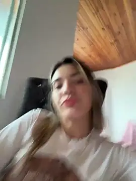 Snapshot of Sarita-candy chatting on 04-03-26, 10:30 Sarita-candy online show from 04-03-26, 10:30