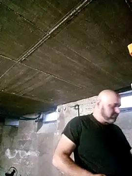 Snapshot of Czarny1104 chatting on 09-10-25, 04:45 Czarny1104 online show from 09-10-25, 04:45