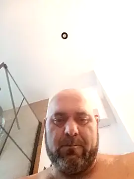 Snapshot of Czarny1104 chatting on 09-11-25, 05:35 Czarny1104 online show from 09-11-25, 05:35