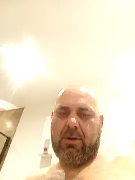 Snapshot of Czarny1104 chatting on 09-13-25, 09:03 Czarny1104 online show from 09-13-25, 09:03